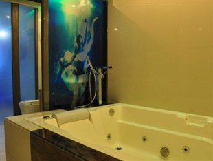 Hotel Dream World Las Piñas Екстериор снимка