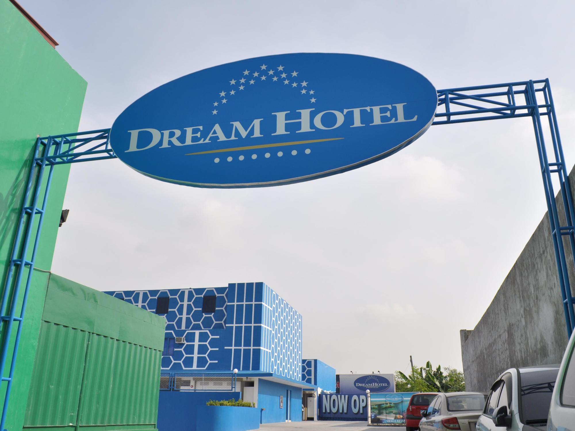 Hotel Dream World Las Piñas Екстериор снимка