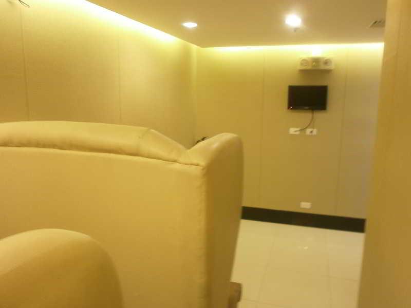 Hotel Dream World Las Piñas Екстериор снимка