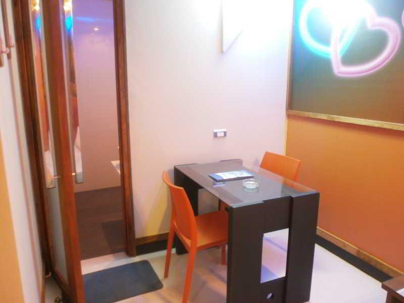 Hotel Dream World Las Piñas Екстериор снимка