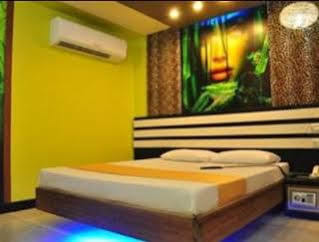 Hotel Dream World Las Piñas Екстериор снимка